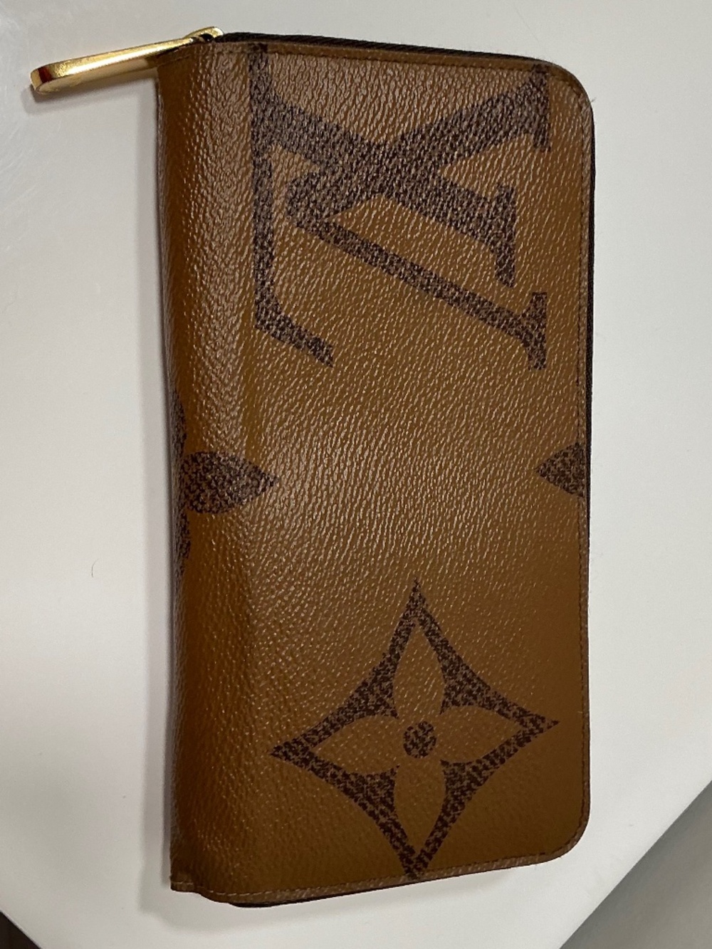 Louis Vuitton giant reverse monogram zippy wallet